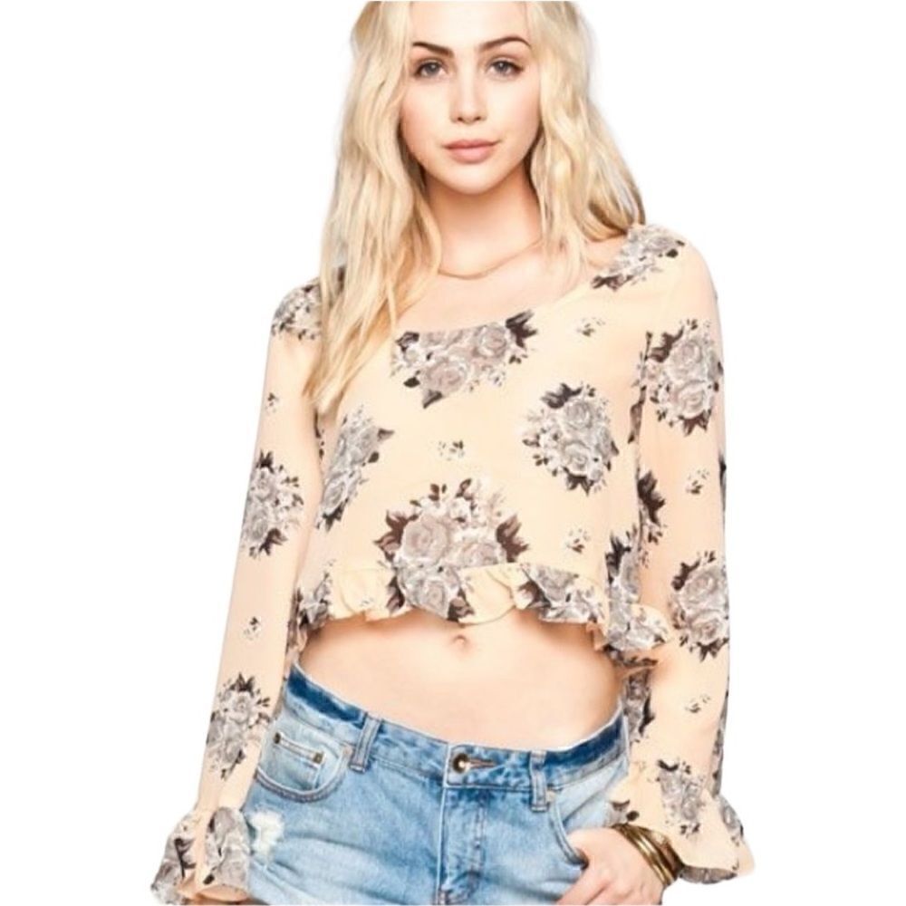 Ali & Kris bell sleeve cropped top sheer floral size medium